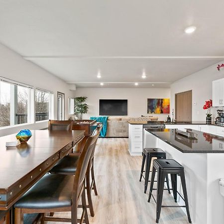 Huge-Fun-Trendy Apt By Perry District & Downtown Spokane Exterior photo