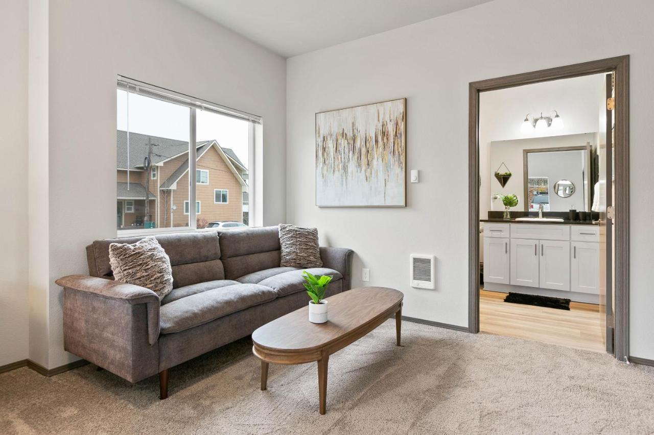 Huge-Fun-Trendy Apt By Perry District & Downtown Spokane Exterior photo
